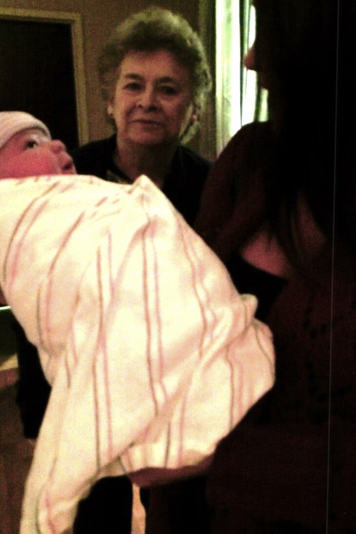 Carolyn Berry - Photo 9