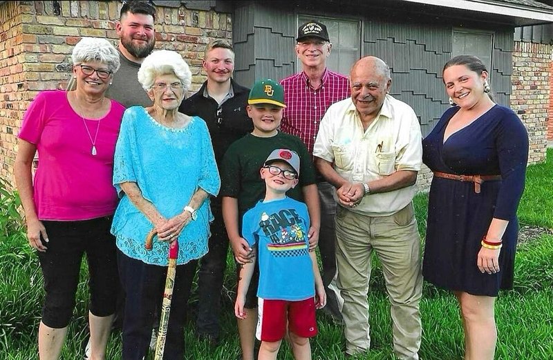 Jaime R. Castillo - Photo 10