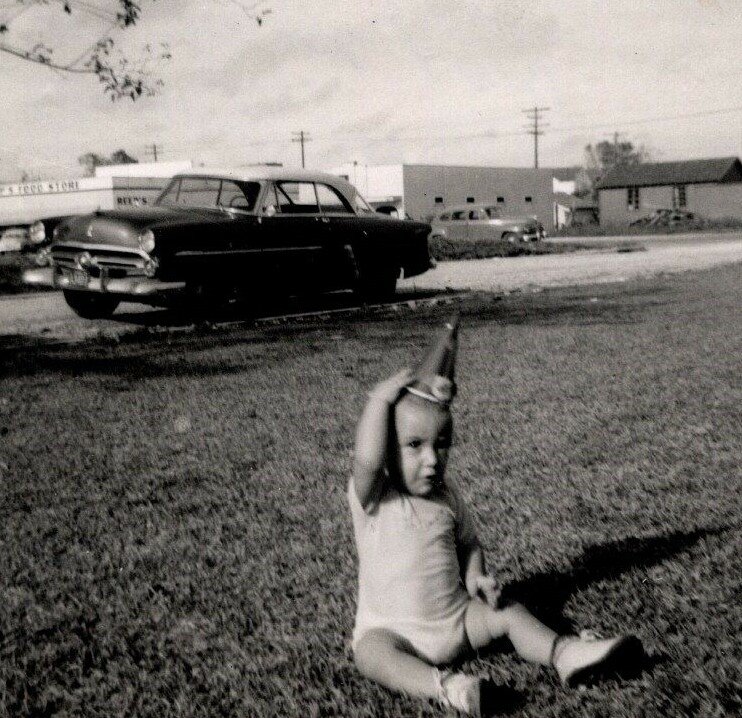 Bill M. Sealey - Photo 8