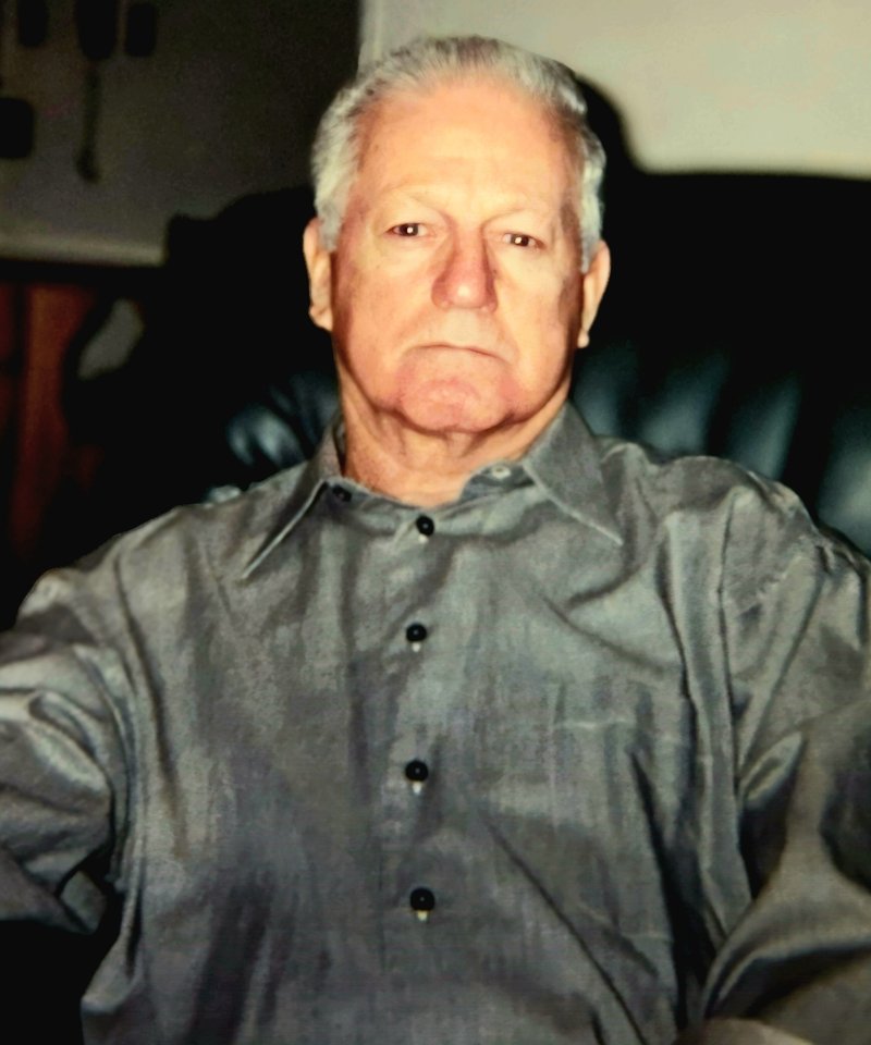 Frank "Buddy" Bailey - Photo 2