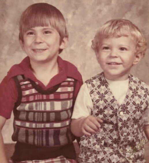 Jason Roy Brown - Photo 2