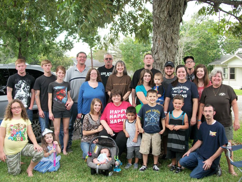 Violet L. Engleman - Photo 3