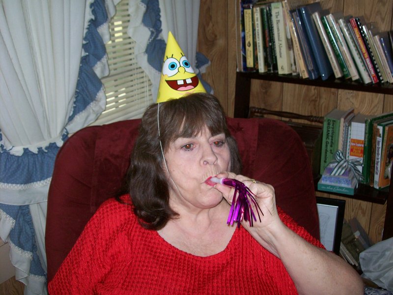 Violet L. Engleman - Photo 6