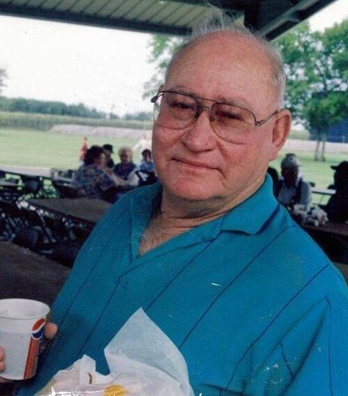 Emil Ray Wolf - Photo 2