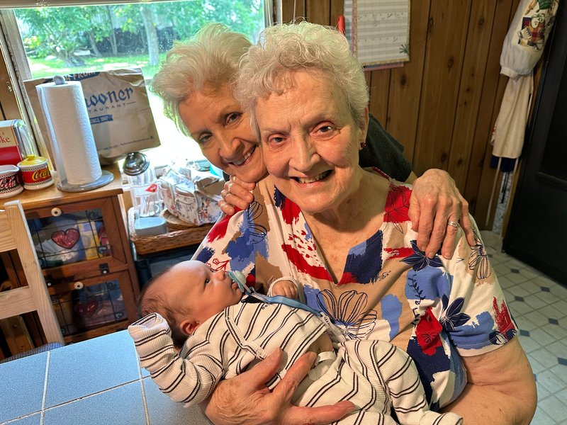 Nelda Jean Rogers - Photo 4