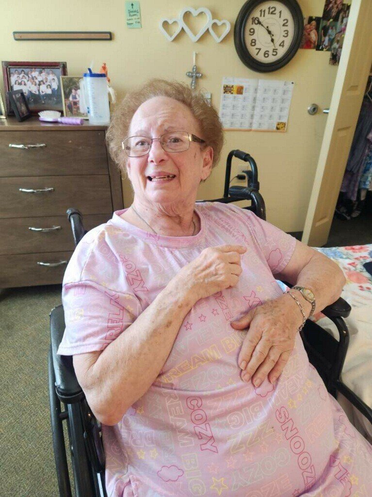 Marie Anne Myers - Photo 3