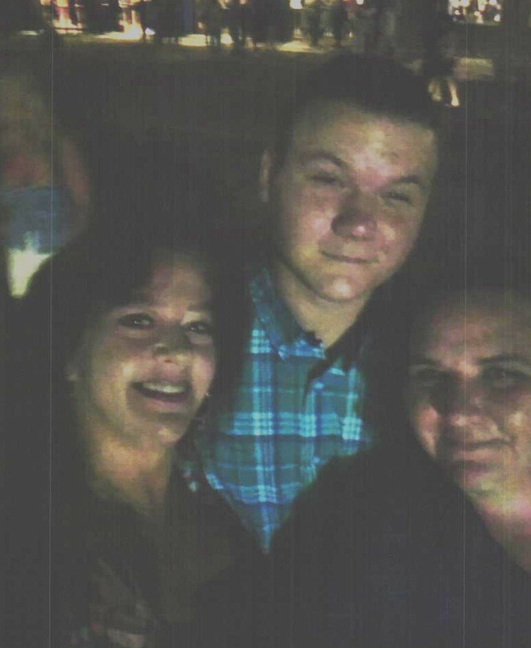 Tanya Marie Clopton Alvarez - Photo 9