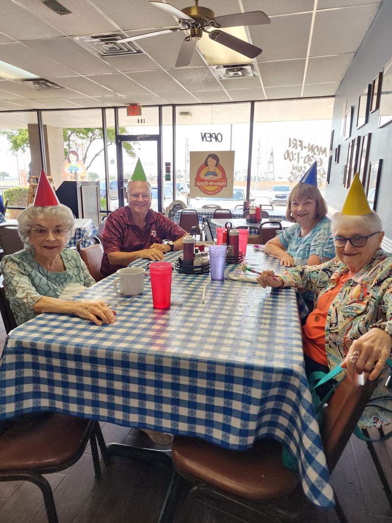 Beatrice "Beth" Elizabeth Hollier Zipprich - Photo 5