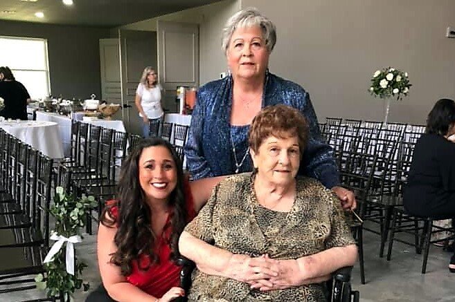 Irene Mary Gibson - Photo 4