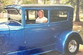 John Vernon Laurents - Photo 11