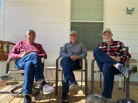 John Vernon Laurents - Photo 3