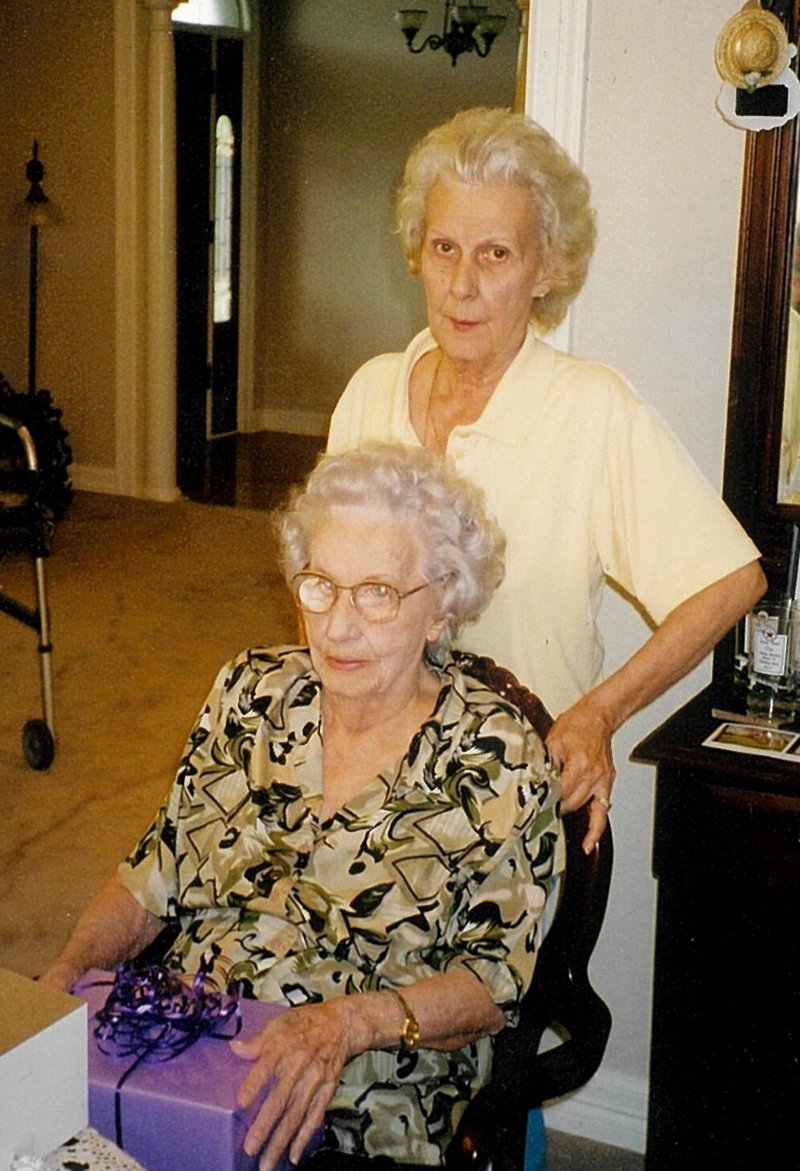 Aline Henderson Gothia - Photo 9