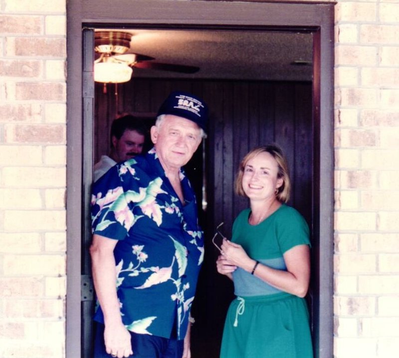 Beth Lazenby - Photo 7