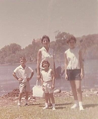 Audrey L. LeMaire - Photo 11