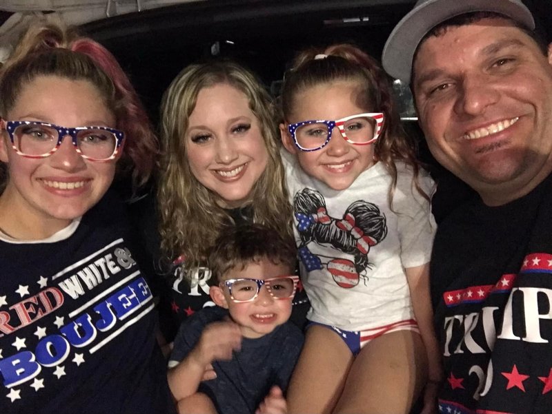 Dezi Mae Howard - Photo 6