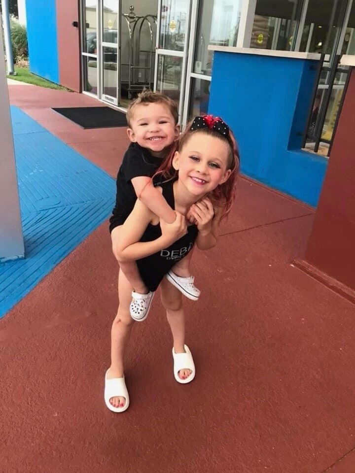 Dezi Mae Howard - Photo 9