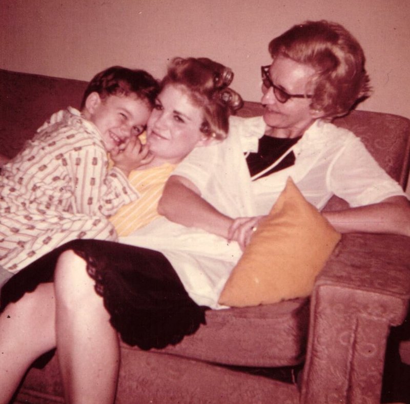 Joe Frank Robbins - Photo 3