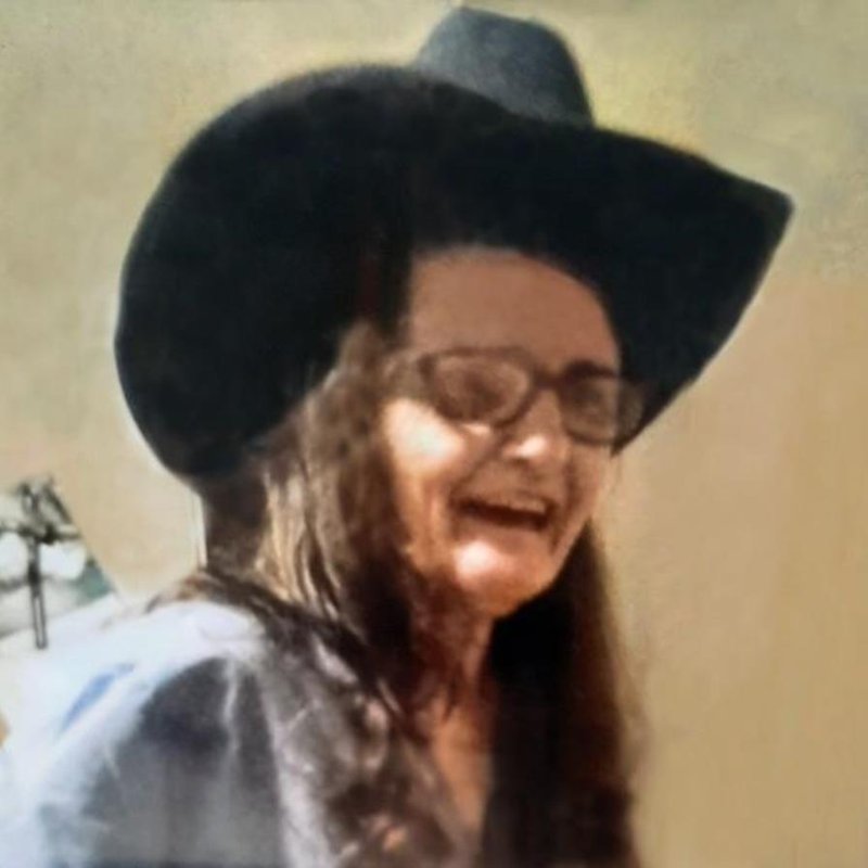 Vicky Marie Bales - Photo 2