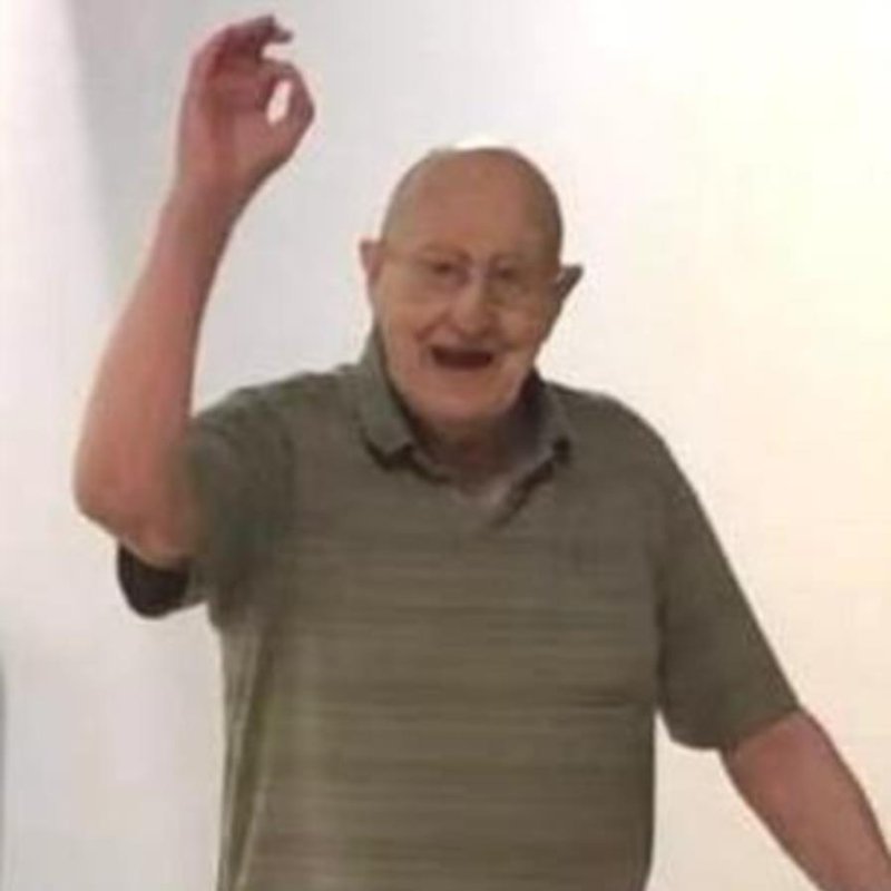 Ken Jewett - Photo 2