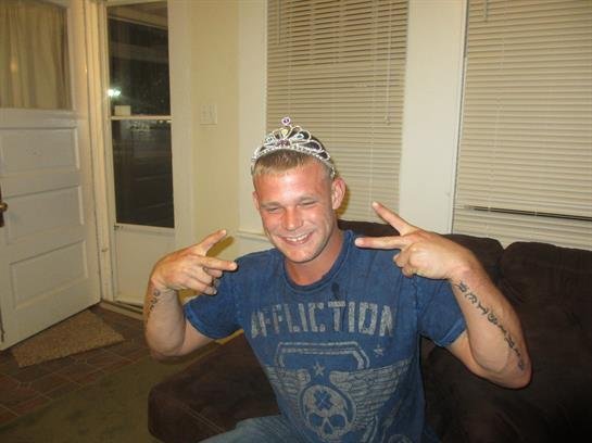 Erik Brandon Perry - Photo 10