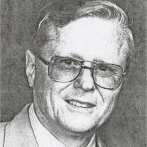 Russell "Cleve" West - Photo 2