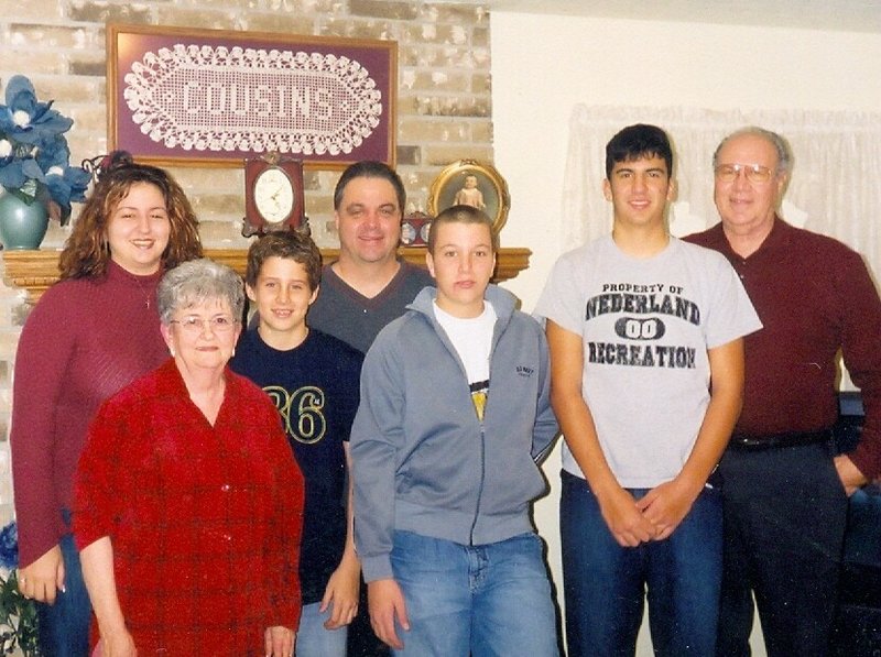 Jo Anna Cousins - Photo 3