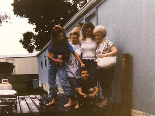 Loretta Meleton - Photo 7