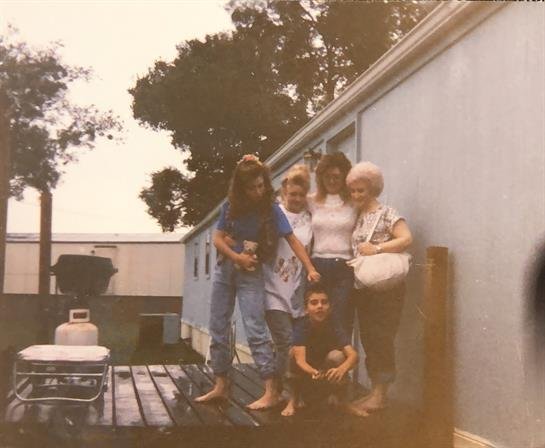 Loretta Meleton - Photo 8