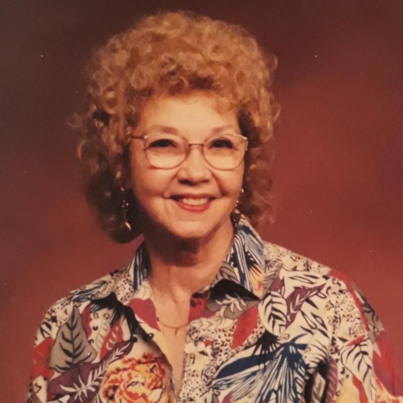 Bonnie Gay Perolio - Photo 2