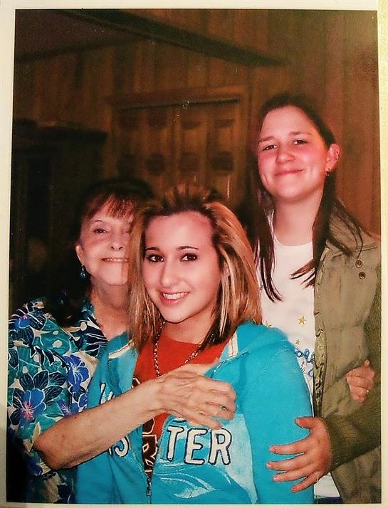 Audrey Shirley - Photo 11