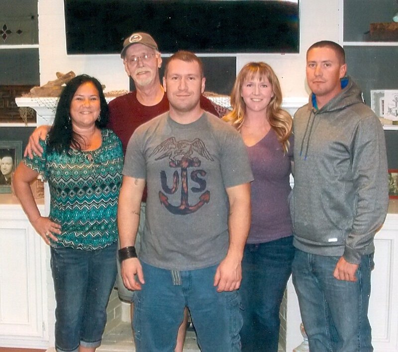 Ronnie Bennett - Photo 2