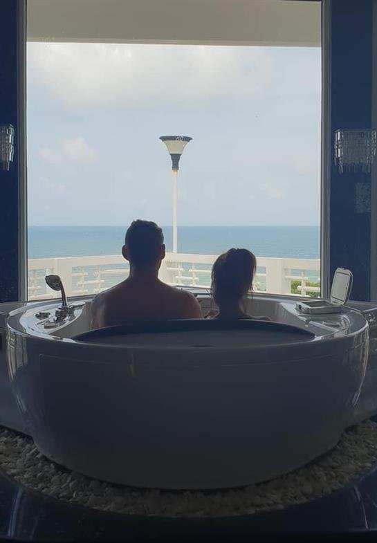 Alex D. Boyd - Photo 6