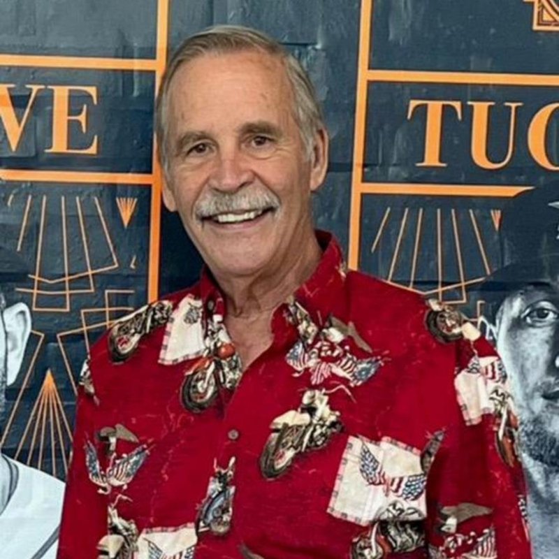 Dane Edward Umphrey - Photo 2