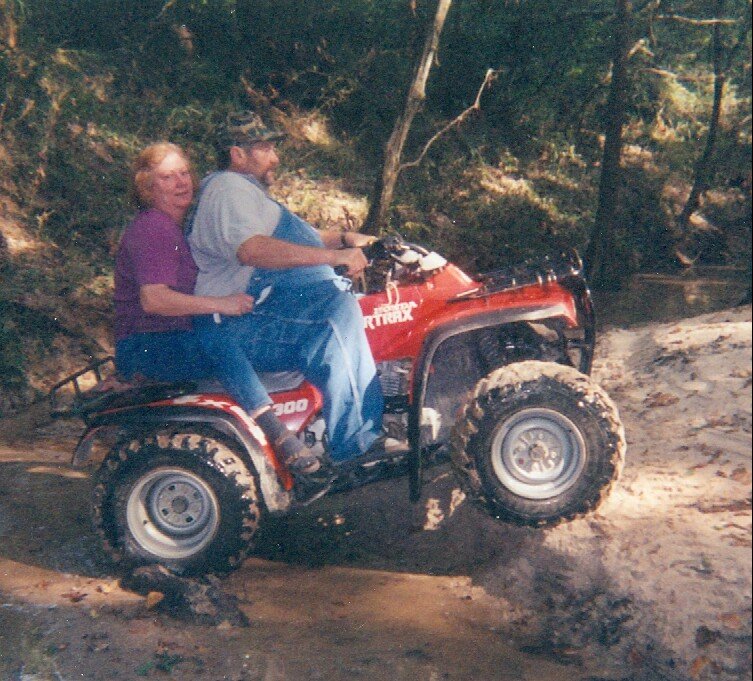 Daniel Mark Brewer - Photo 8