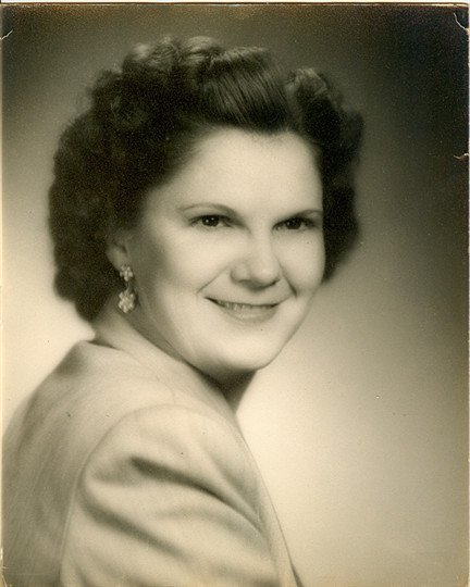 Lorene M. Hull - Photo 3