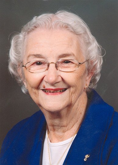 Annie Randall Hoyer - Photo 3