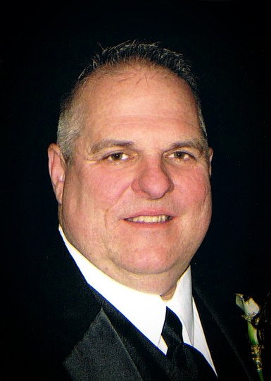 Tony Hollier - Photo 3