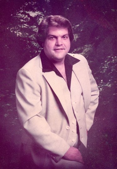 MAX K. Savoie - Photo 3