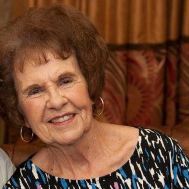 Elaine Guy - Photo 2