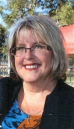 Lisa Holmes Bellow - Photo 2