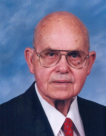 John Dudley Wallace Jr. - Photo 3