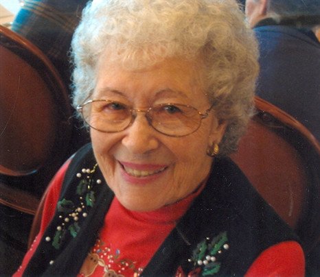 Julia Lois McFarland - Photo 3