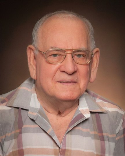 Richard E. Gibson - Photo 2