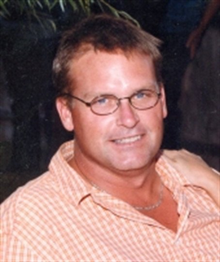 Michael Douglas Hawsey - Photo 2