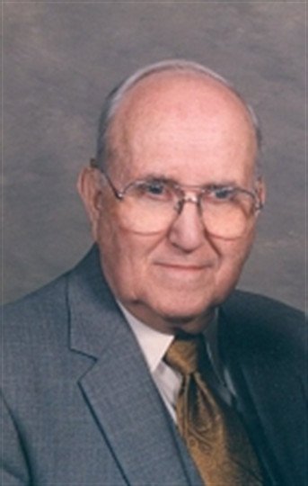 Fred Thomas Crookshank - Photo 3