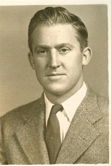 Kenneth Ray Watkins - Photo 2