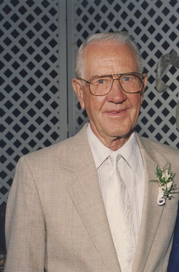 Andrew Richard Larson - Photo 2