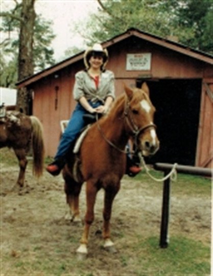 Brenda Jo Abshire - Photo 2