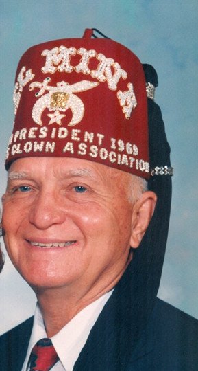 Alfred Earl Peveto - Photo 3