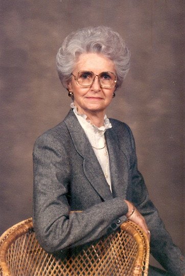 Maedress Mary Allred - Photo 3